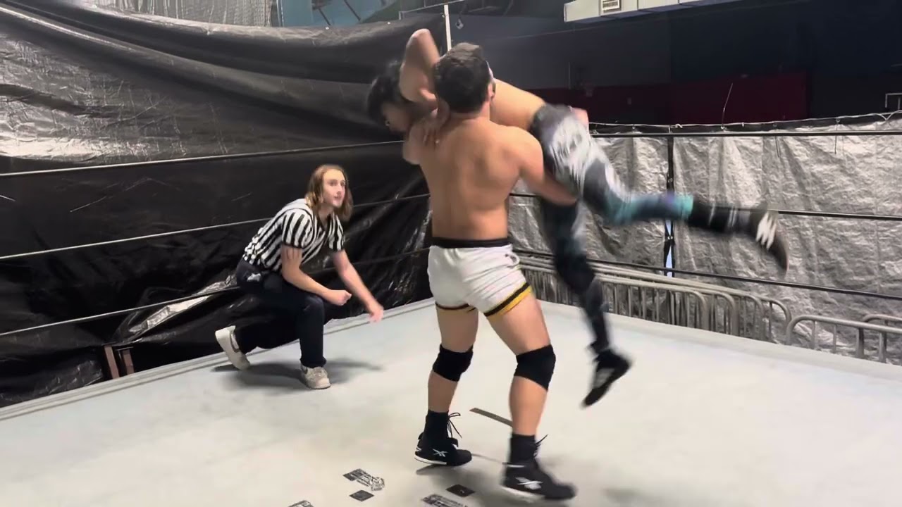 Warriors Showcase - Roger Mendez v Eric Moreno