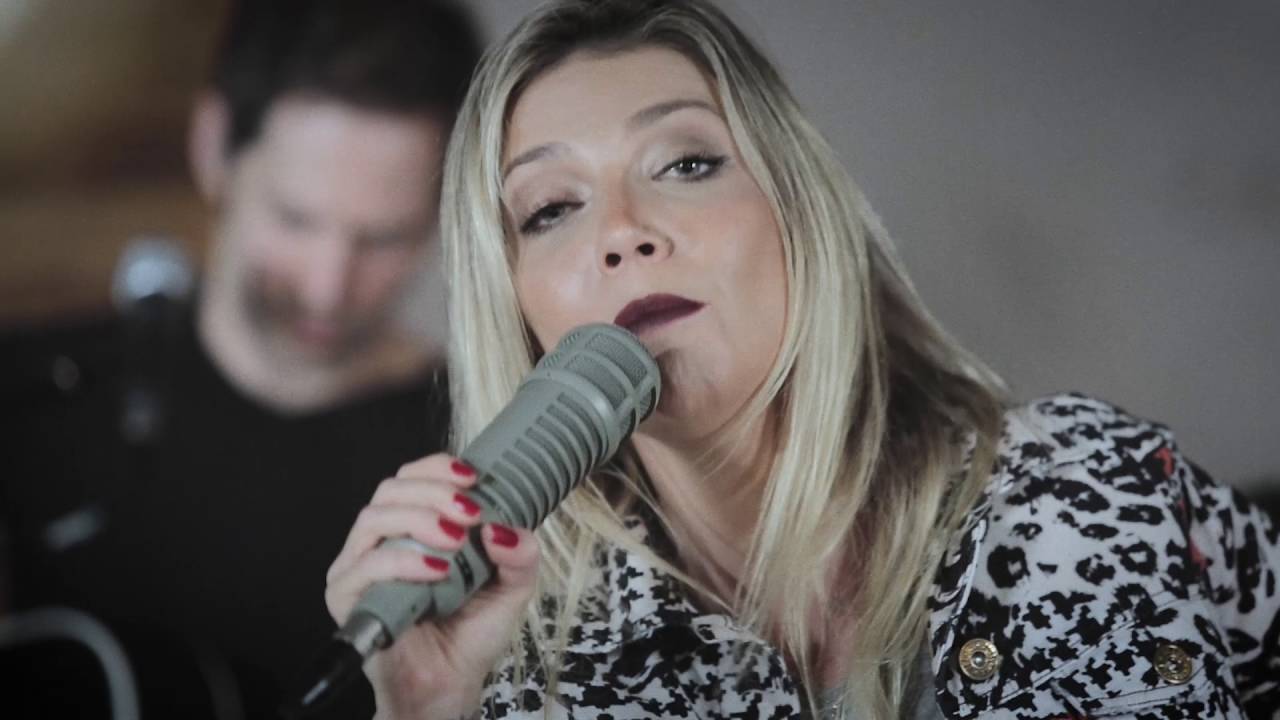 LUIZA POSSI | FELIZ E PONTO | LAB LP |