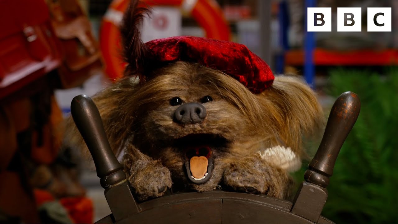CBeebies | Shakespeare's Twelfth Night | Dodge Goes Behind the Scenes!
