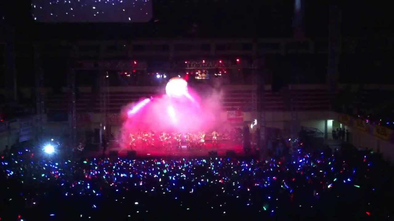 JKT48 - Overture+Heavy Rotation (Lautan Lightstick Gor UNY Yogyakarta)
