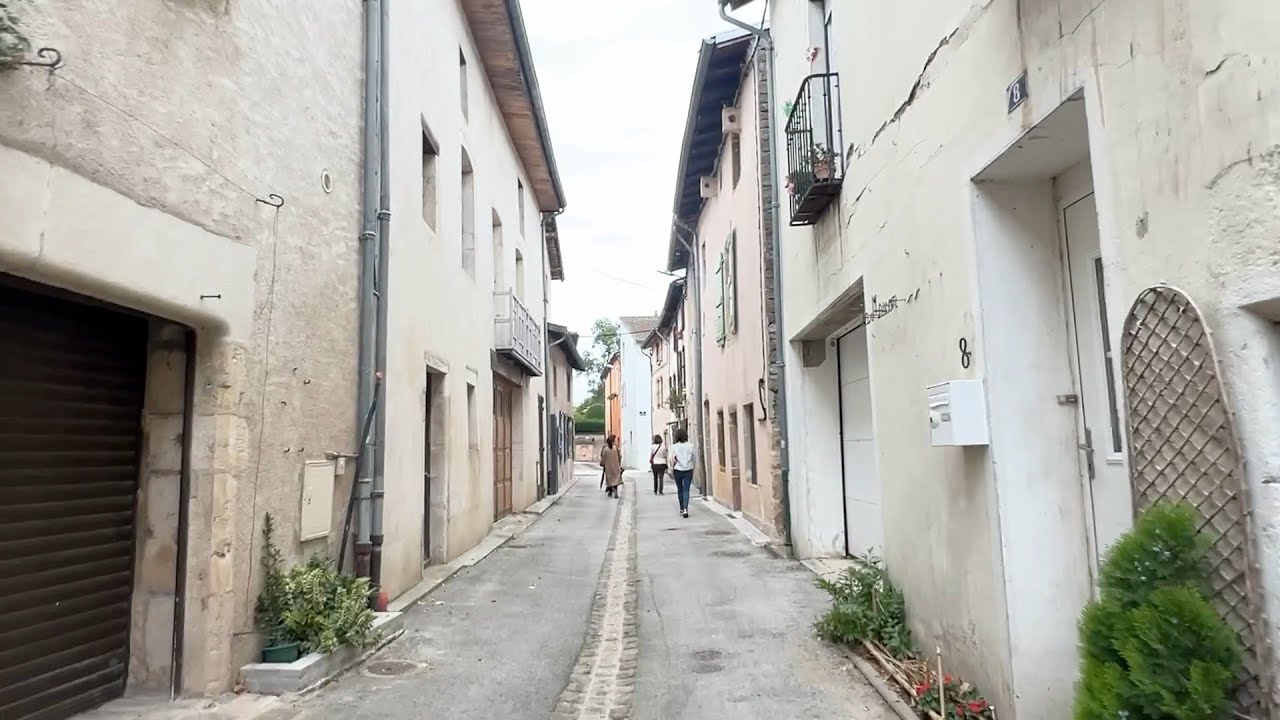 Touring Tournus, France