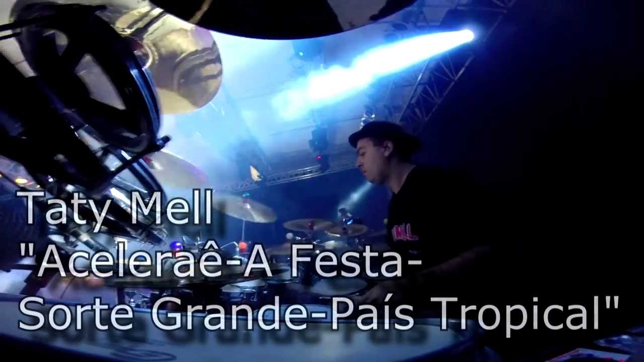ALYSSON REZENDE com TATY MELL Carnaval 2014 