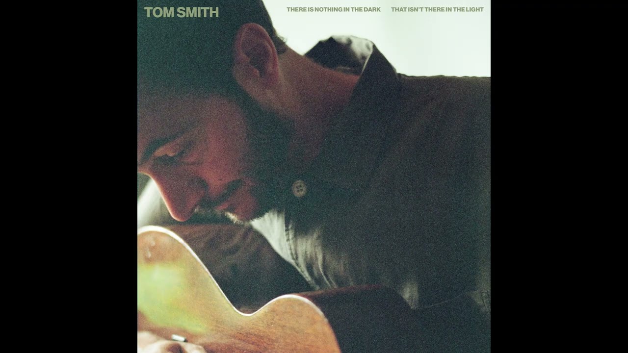 Tom Smith - Life Is For Living