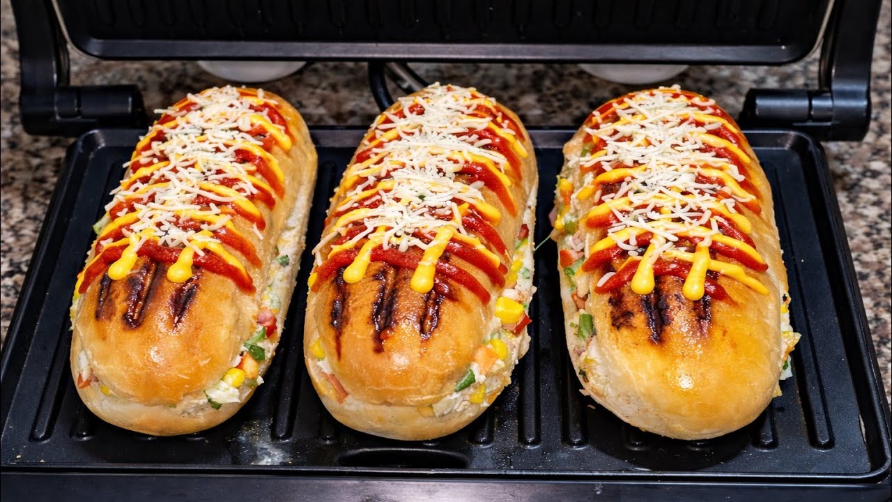 Grilled Veg Hot Dog |एक 11 साल के बच्चे ने  Hot Dog को पहली बार बनाया और पूरे इंडिया में पॉपुलर किया