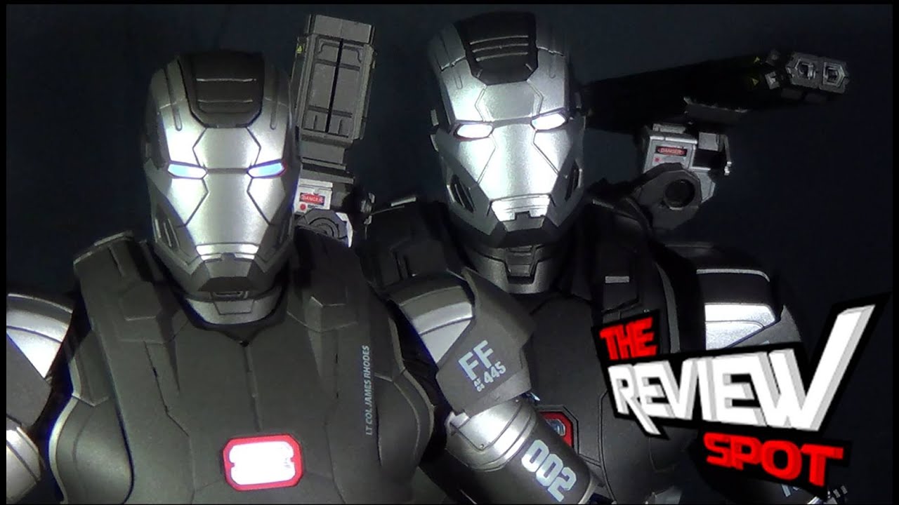 Comparing the Play Imaginative 1/4 Scale War Machine Mark II to the Hot Toys Sixth Scale War Machine