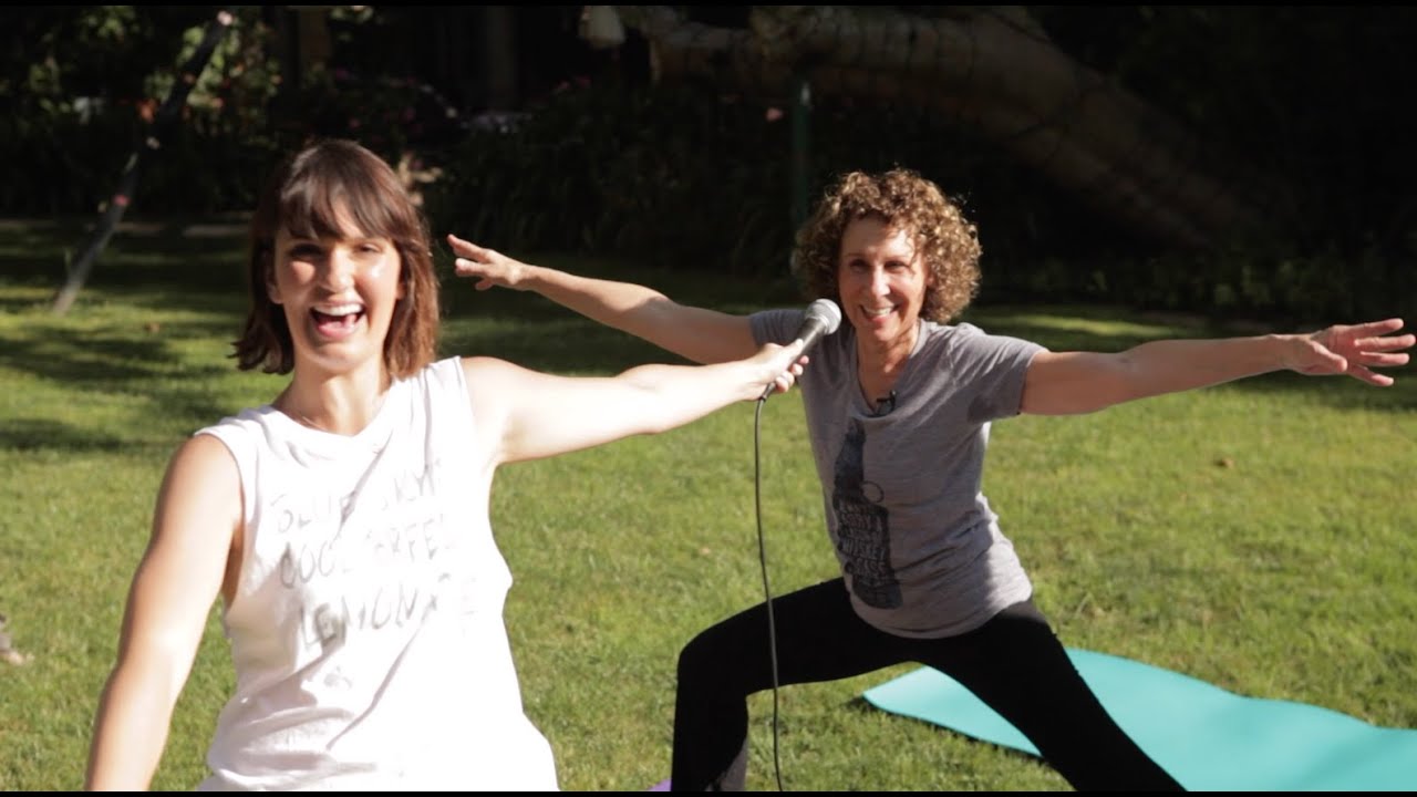 Inconvenient Interviews w/Risa: Doing Yoga with Rhea Perlman | HelloGiggles