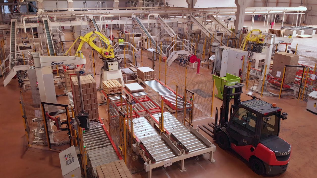 ARCHIBLOCK: Unité de production de dés à palettes en bois recyclés