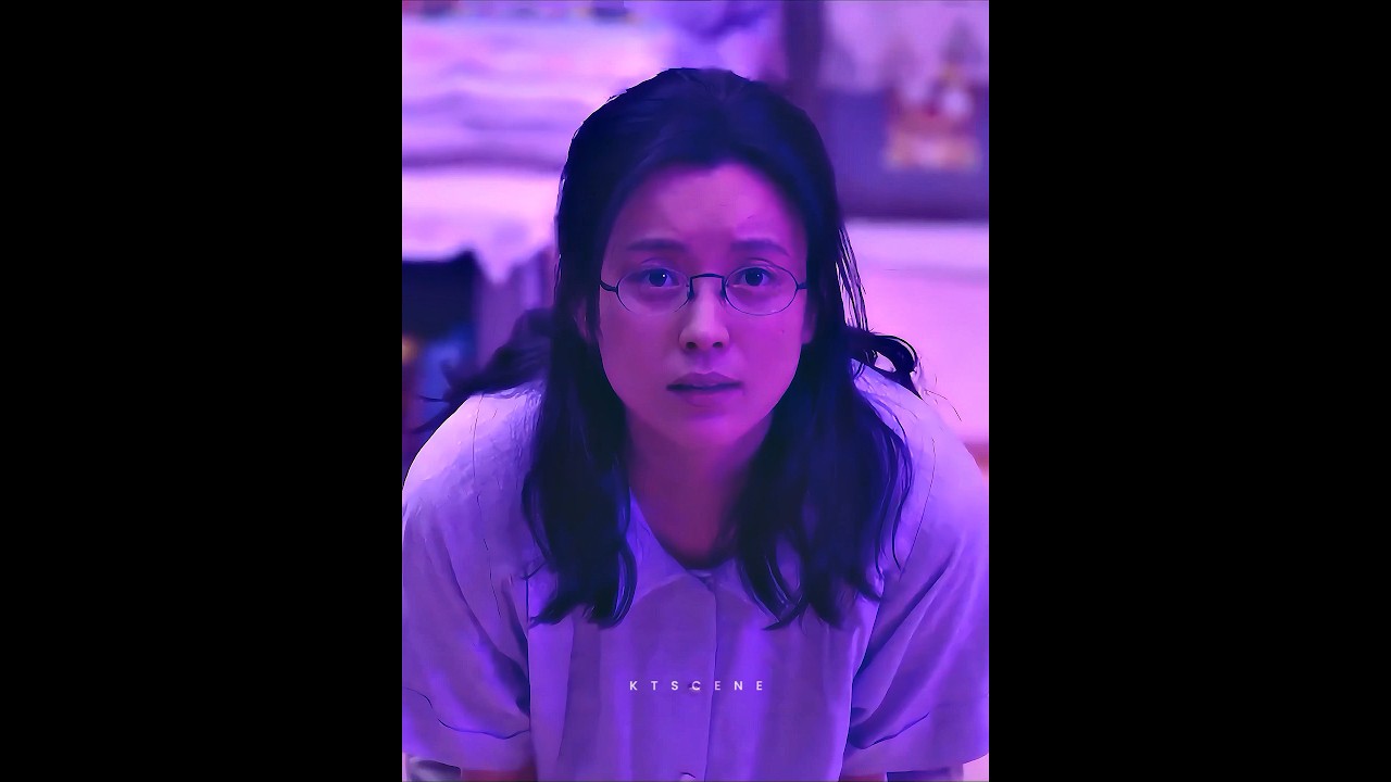 Mom always support, even she is tired 👩💙 | Moving #shorts #hanhyojoo  #kdrama
