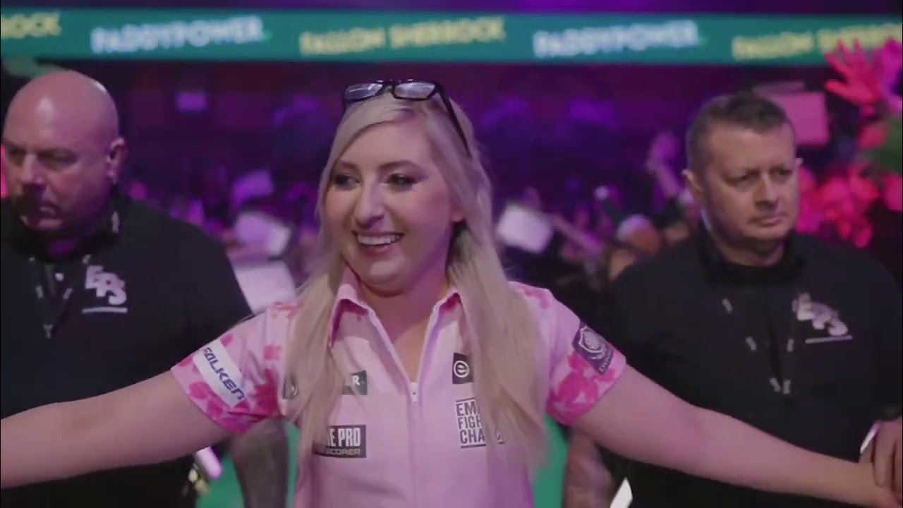 Fallon Sherrock Walk on - World Darts Championship 2025 R1