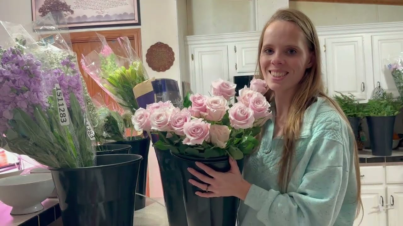 Распаковка и составление букета цветов на сумму 800 долларов!! | Simply Bloom