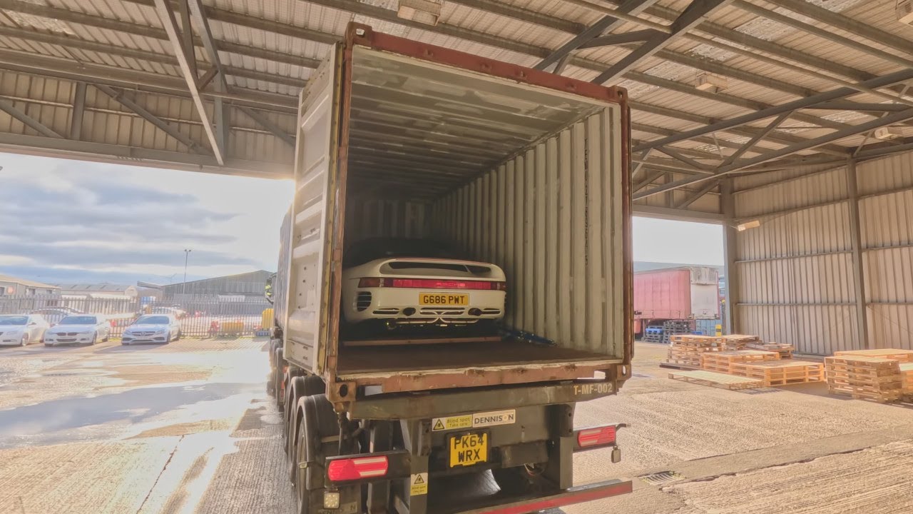 When a Boxing Legend Ships a Porsche 959 Replica - Nigel Benn visits Autoshippers