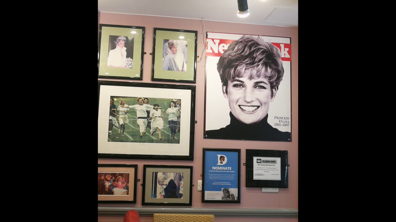 Cafe Diana  | NOTTING HILL GATE