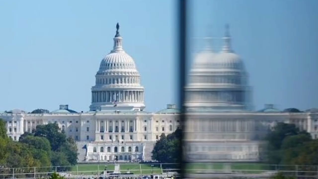 White House Memo Challenges Back Pay for Furloughed Federal Workers