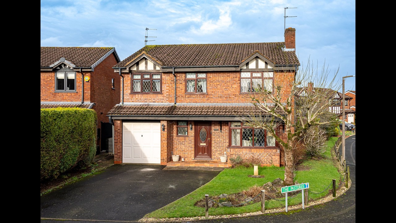 2 The Pastures, Perton