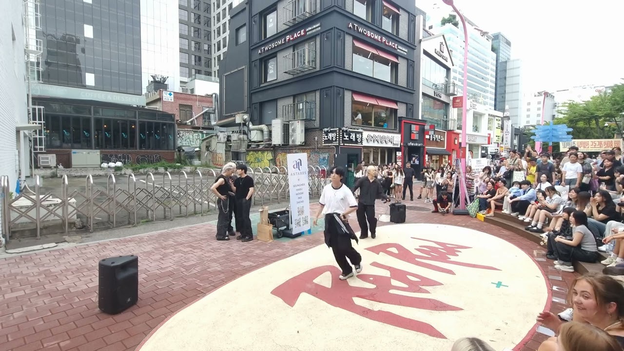 25.8.14 ANTARES공연 걷고싶은거리 홍대버스킹 DANCETEAM ANTARES(안타레스) by startBig