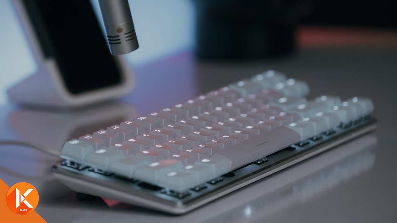 Gateron Brown VS  Blue Switches Typing Test - MagicForce Smart68 X Womier K66 ASMR