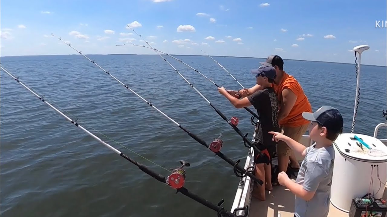 SANTEE COOPER CATFISHING GUIDE BLACKS CAMP TRIP