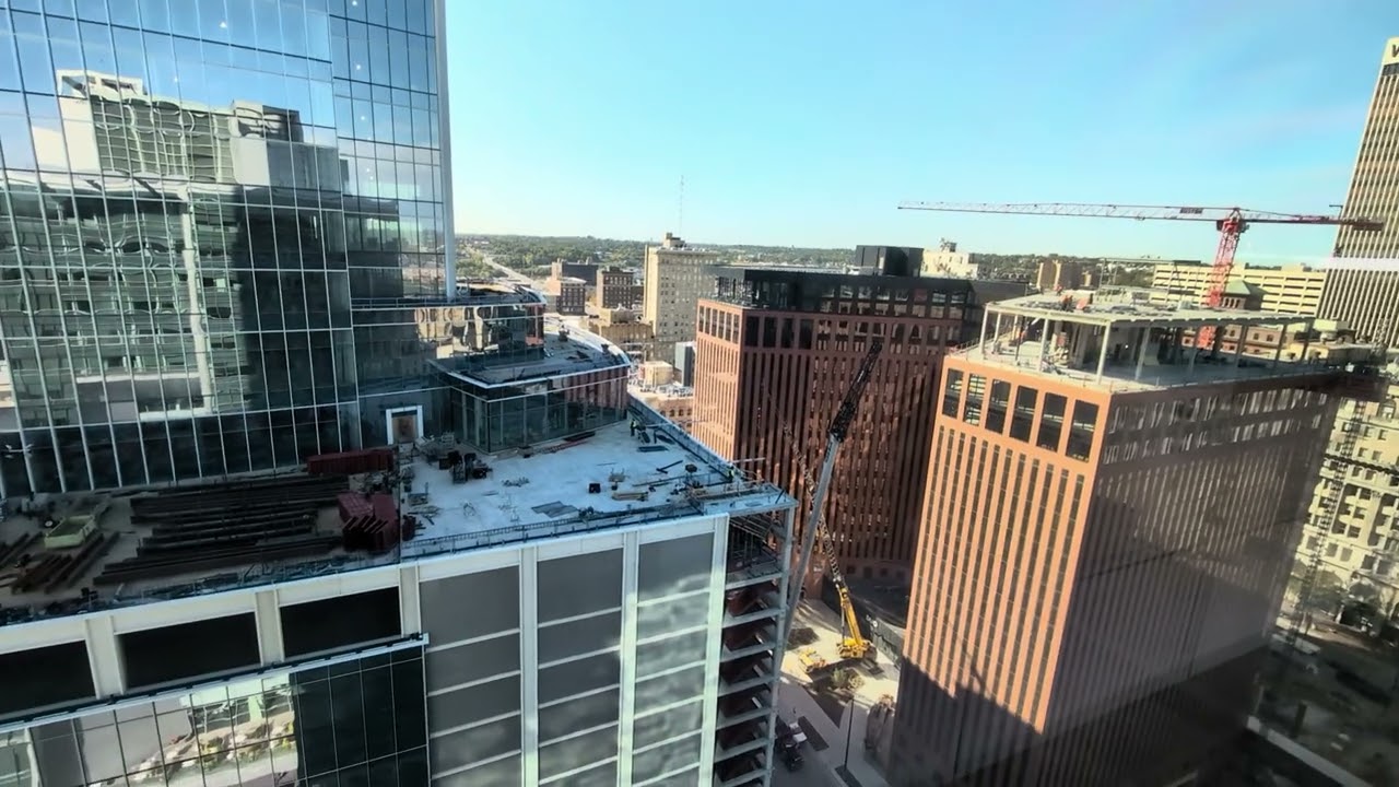 Sunny Monday at the Mutual of Omaha Tower - with a peek at the DUO next door 
