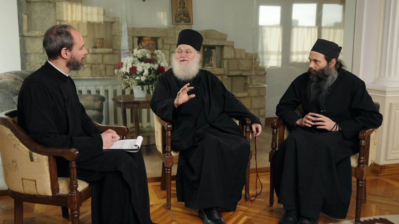 Interviu de excepție cu Arhim. Efrem Vatopedinul: Naşterea Domnului – praznicul familiei creştine