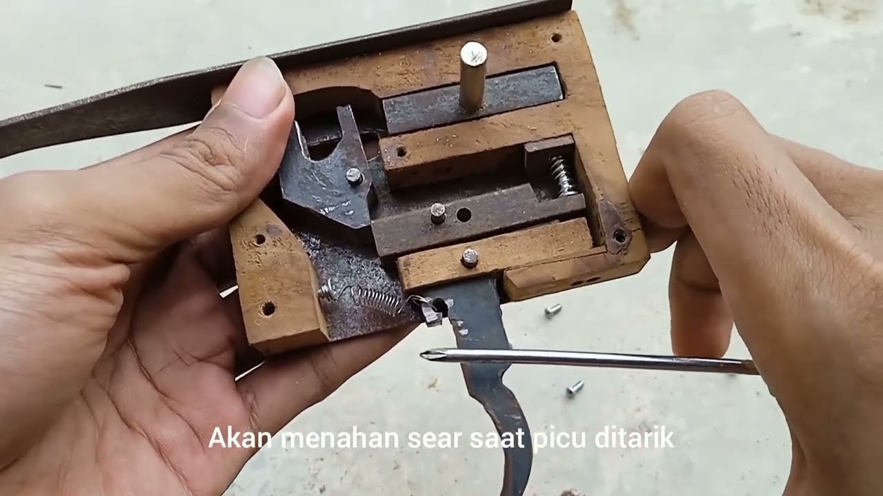 (Auto Safety Switch) Cheap Crossbow trigger teardown