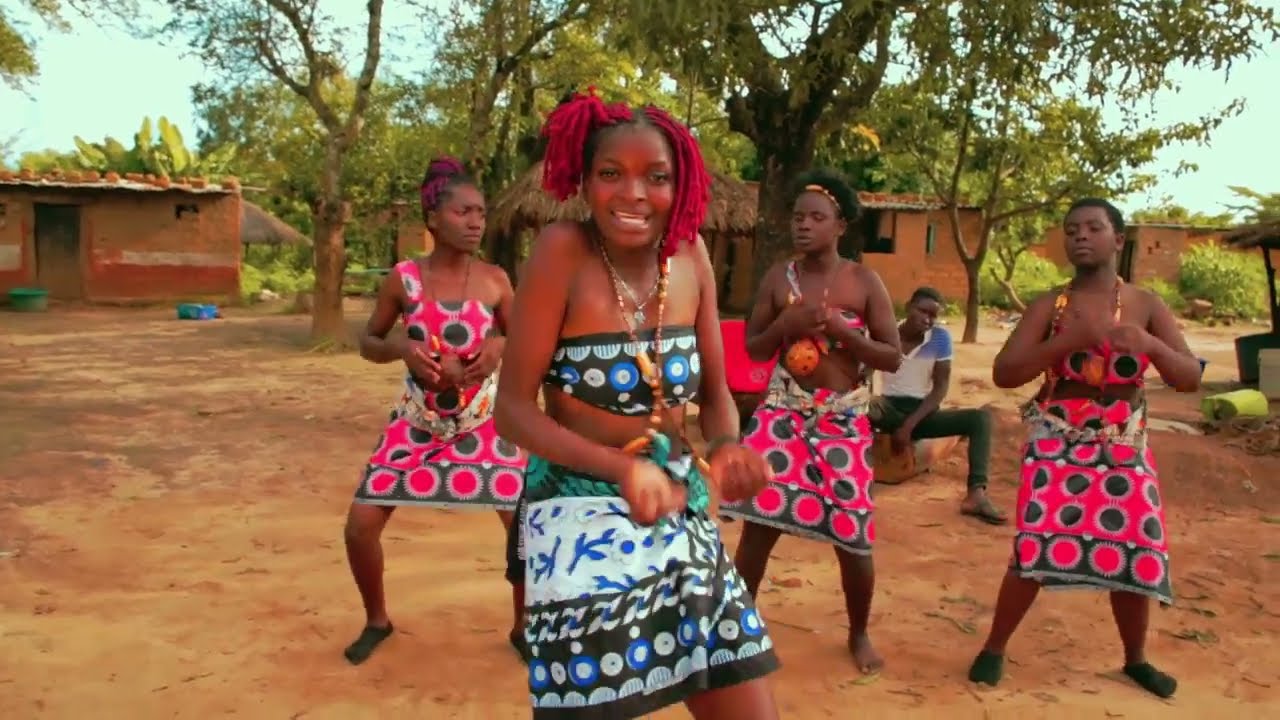DENY GEE KACHAKU - NKOMI NKOMI (OFFICIAL VIDEO)