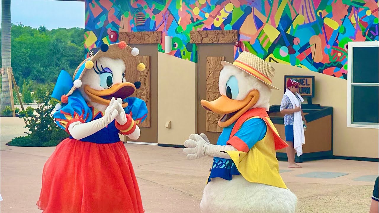 Disney's Lookout Cay at Lighthouse Point: A Tour Around the Island!