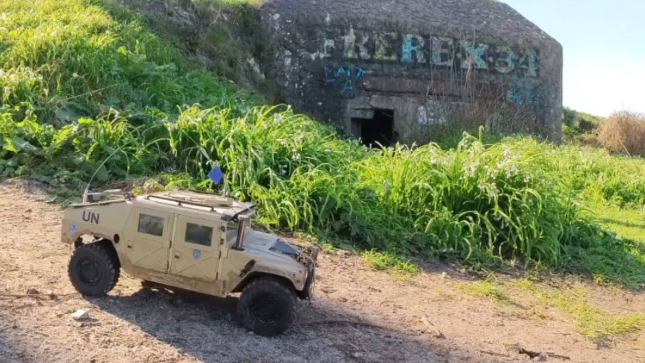 Humvee HG P408 a la recherche du bunker de Ploudalmézeau 29.#scale #blockaus