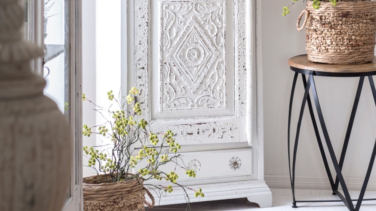 How to Create a Shabby Chic Distressed Finish | Wax Resist & Layered Paint Technique