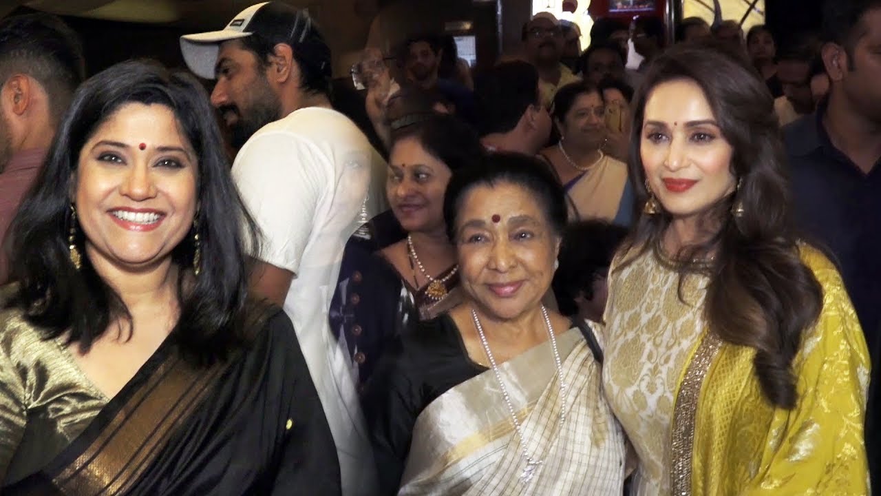 Special Screening Of Marathi Film '15th August' | Madhuri Dixit, Renuka Shahane