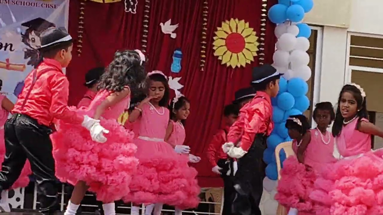  Little ಪಟಾಕಿ's blasting on School Function 🎊🎊💃