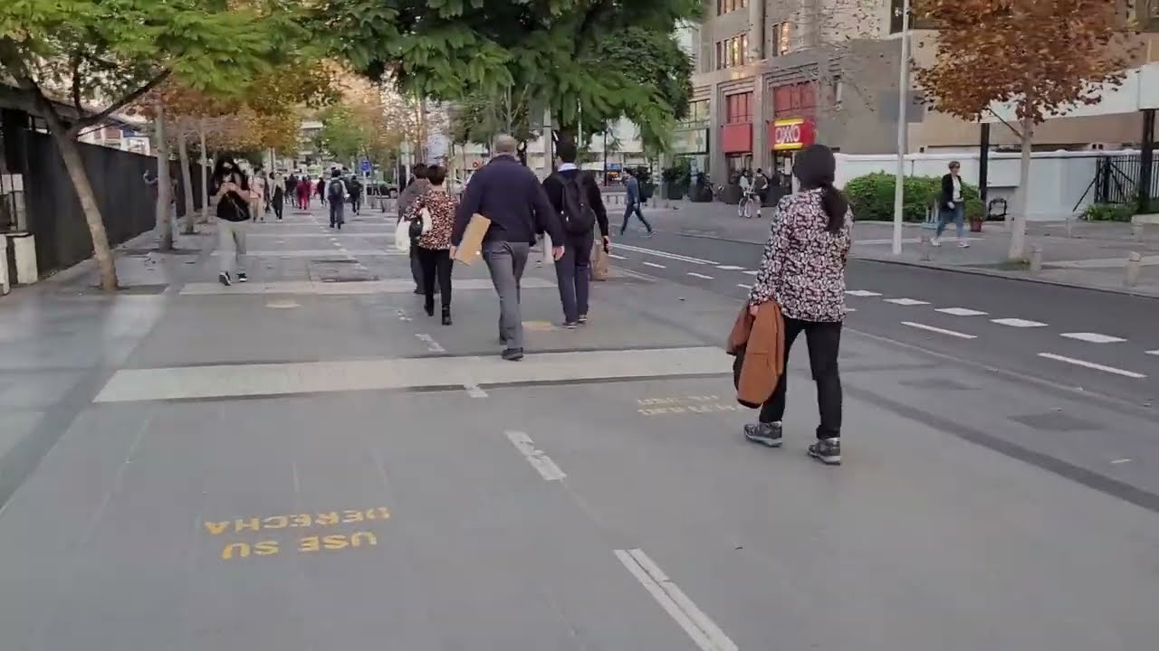 Парк Арауко в Сантьяго. Улицы Лас-Кондес / Parque Arauco, Santiago