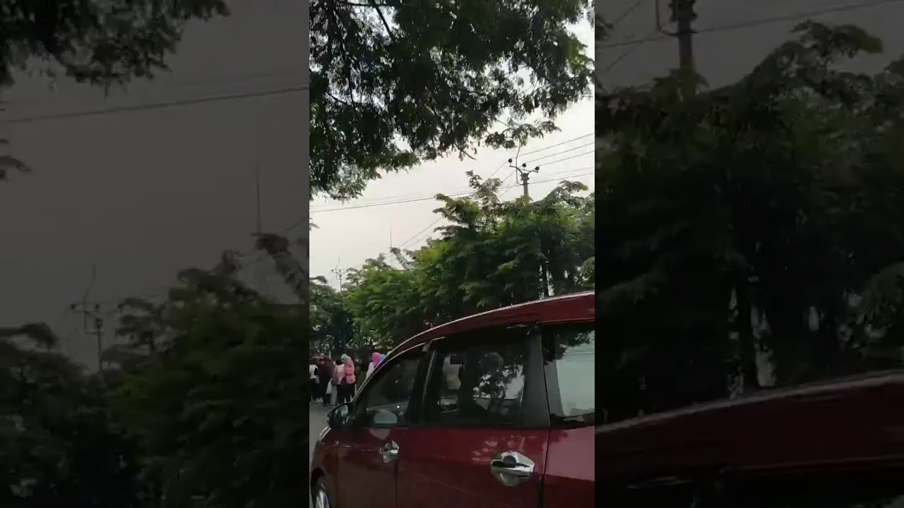Antrean Penumpang Bus Transjakarta di Puri Beta 2 Ciledug