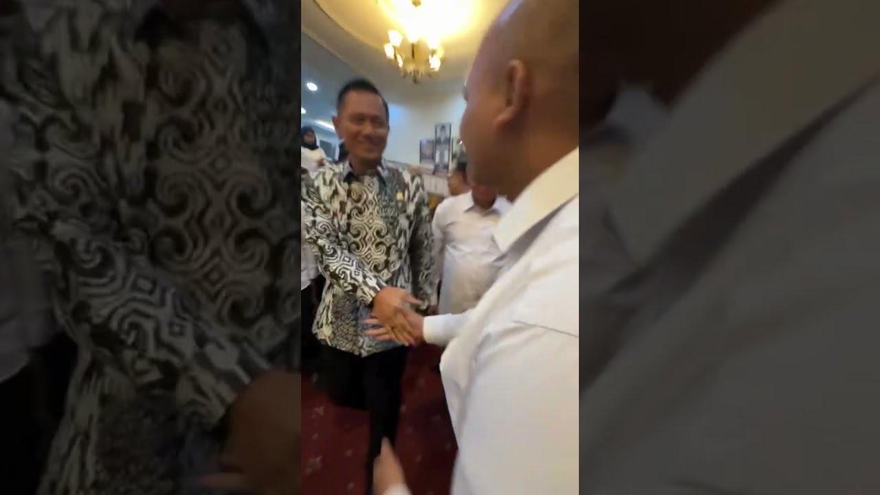 Penyerahan Penghargaan AFEO Honorary Fellow kepada Wakil Menteri Ketenagakerjaan RI