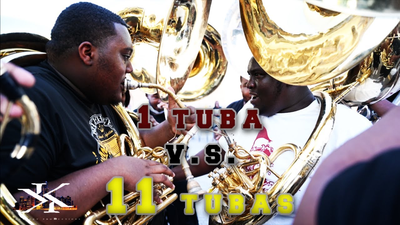 11 Tubas Completely Surround 1 Tuba - Whitehaven Vs Craigmont High School - 2021 |MUST SEE|