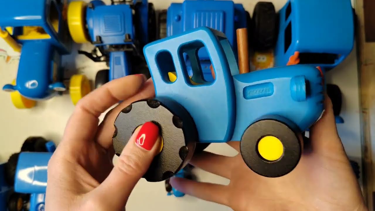 СИНИЙ ТРАКТОР: Учим Животных!🚜 Пальчиковый театр и обзор игрушек / Blue Tractor & Learning Animals