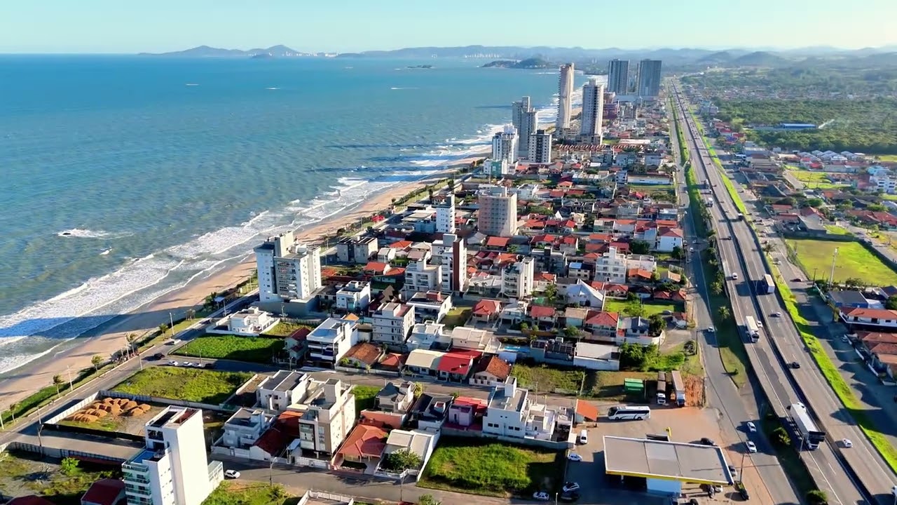 Praia de Barra Velha – SC | Filmagem Aérea Cinematográfica com Drone ⁨@DroneJoinville⁩