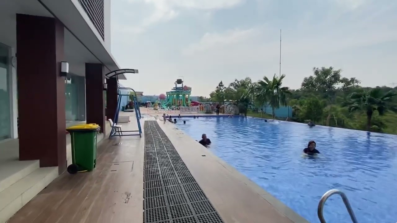 Berenang di Eco Club Citra Maja Raya! #citramajaraya