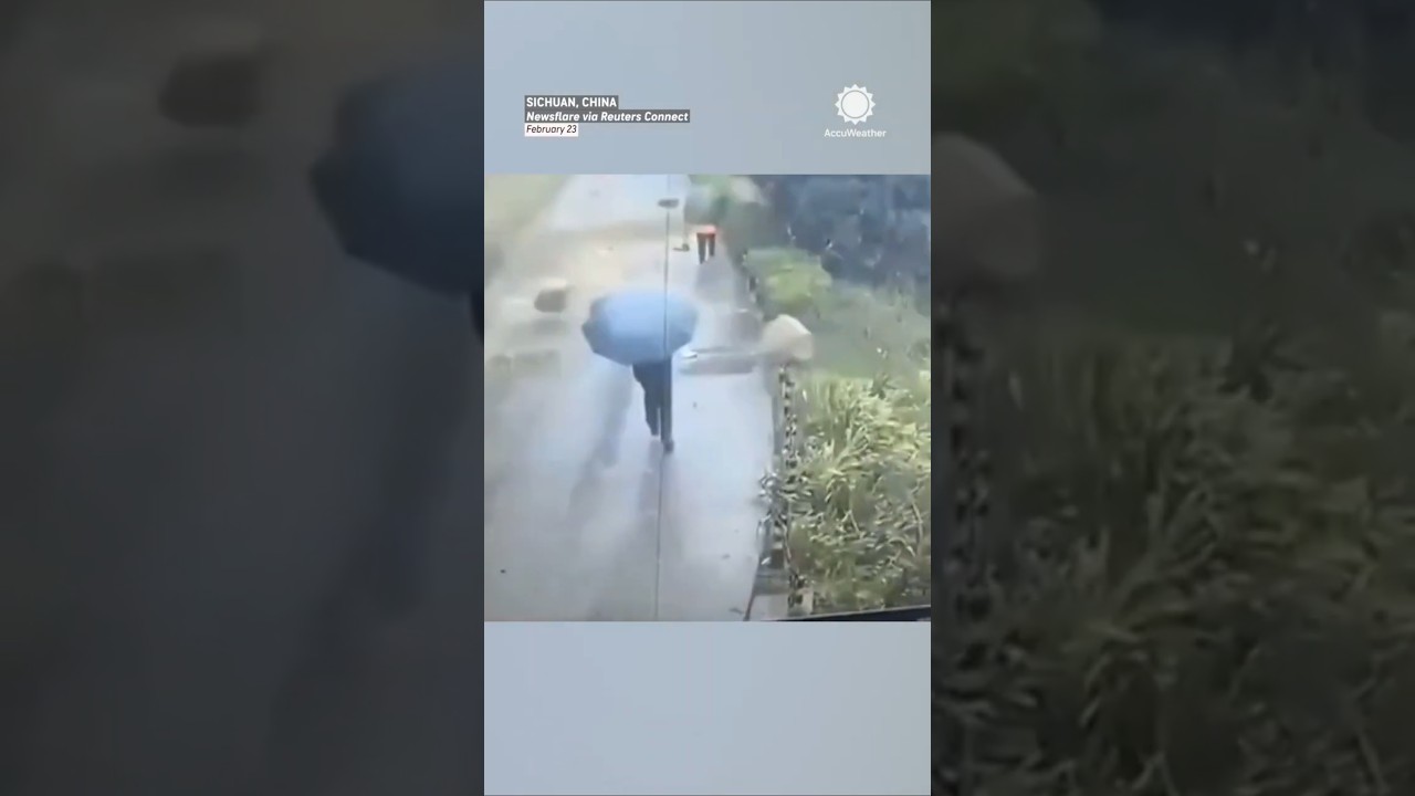 People Run As Massive Landslide Crashes Down in China
