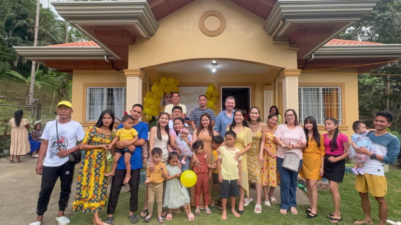 BIG SURPRISE 60th BIRTHDAY MAMA HAPPY COMPLETE FAMILY 