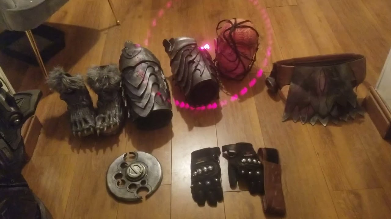PREDATOR COSPLAY SUIT ( HOMEMADE)