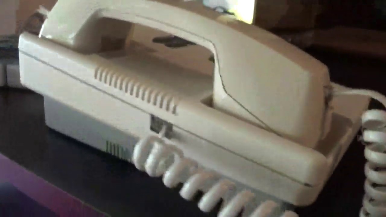 Vintage 1991 AT&T 700 Corded Telephone