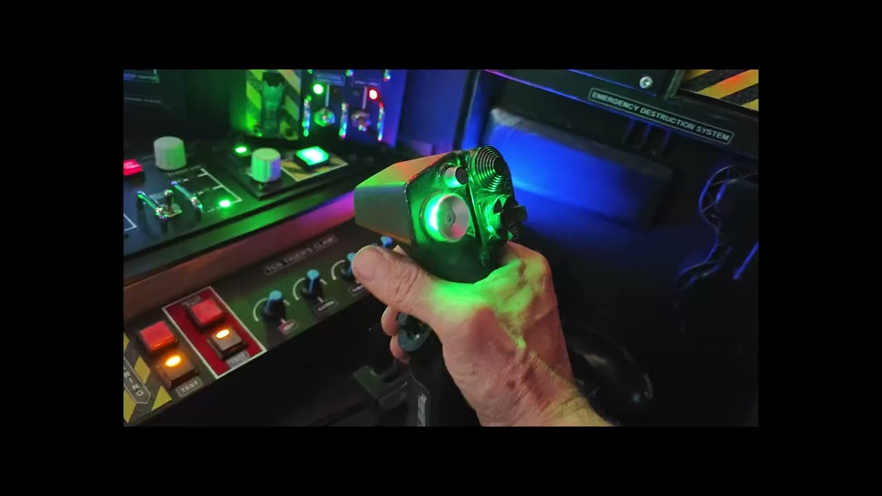 ELITE DANGEROUS - IN GAME WITH COCKPIT PART 1