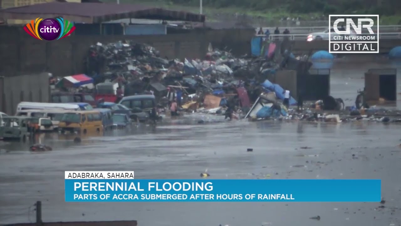 Accra floods: Adabraka Sahara residents swim in flood waters