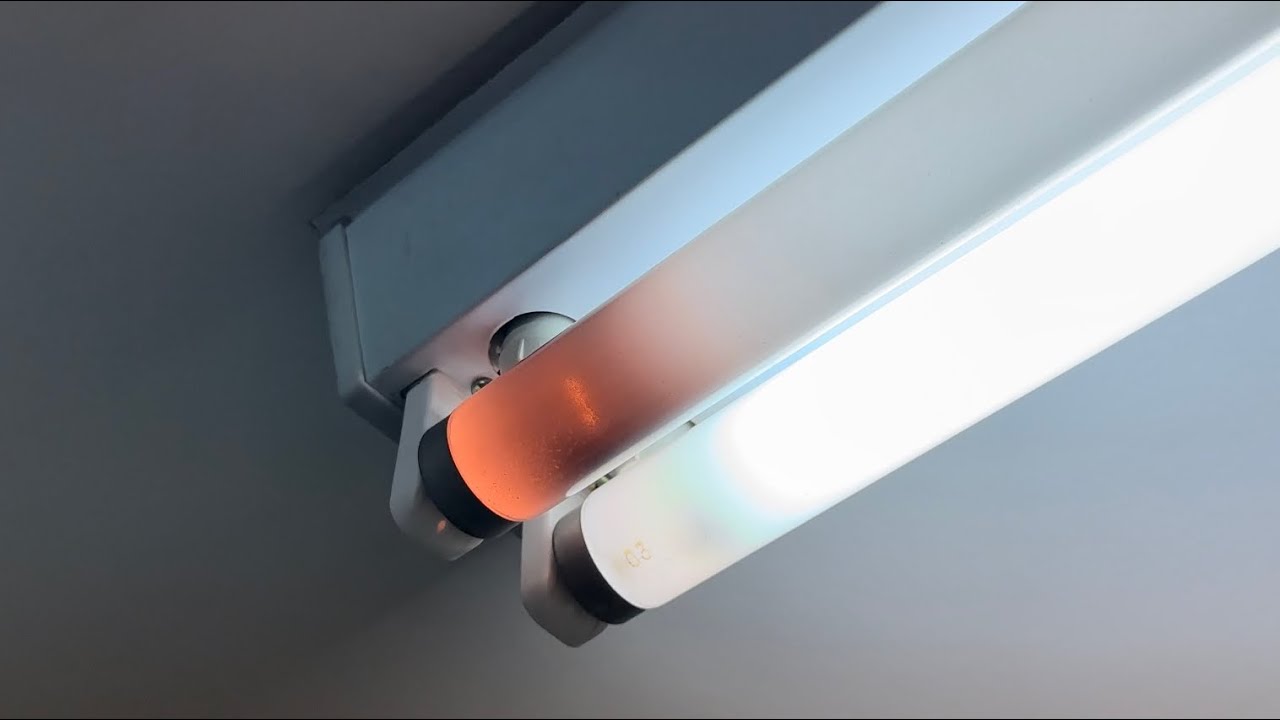 EOL T10 40W Osram Universal Luz Do Dia Especial