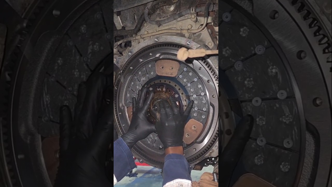 Как работает сцепление? #автомобиль #двигатель #сцепление