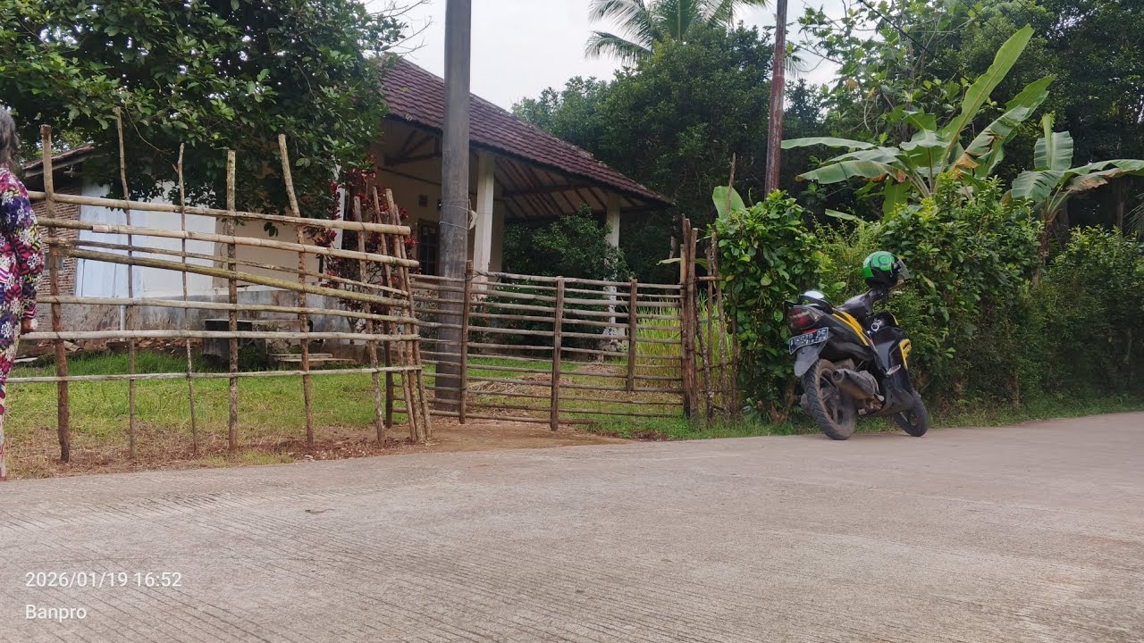 Dijual Villa kebun Rambutan Tepi Sawah luas 5344M SHM 5km GT Tol 1km Jalan Nasional Rp.550juta Nego 