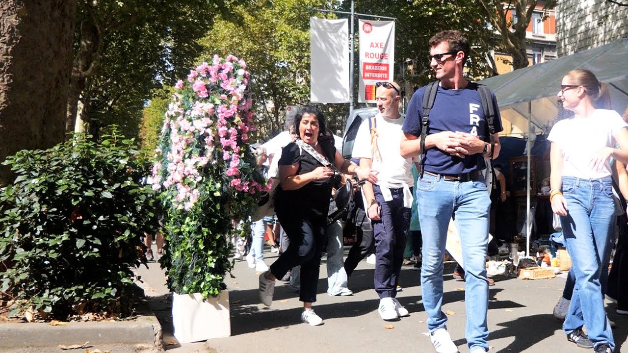 jour de la braderie de Lille bushman prank