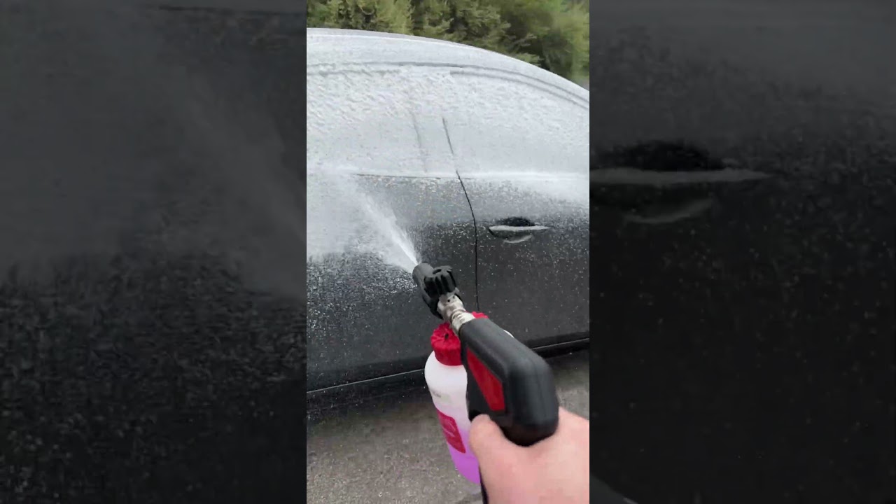 Griots garage foam cannon! Using 3m&rsquo;s version of wash n&rsquo; wax soap. No metering tip, great foam!