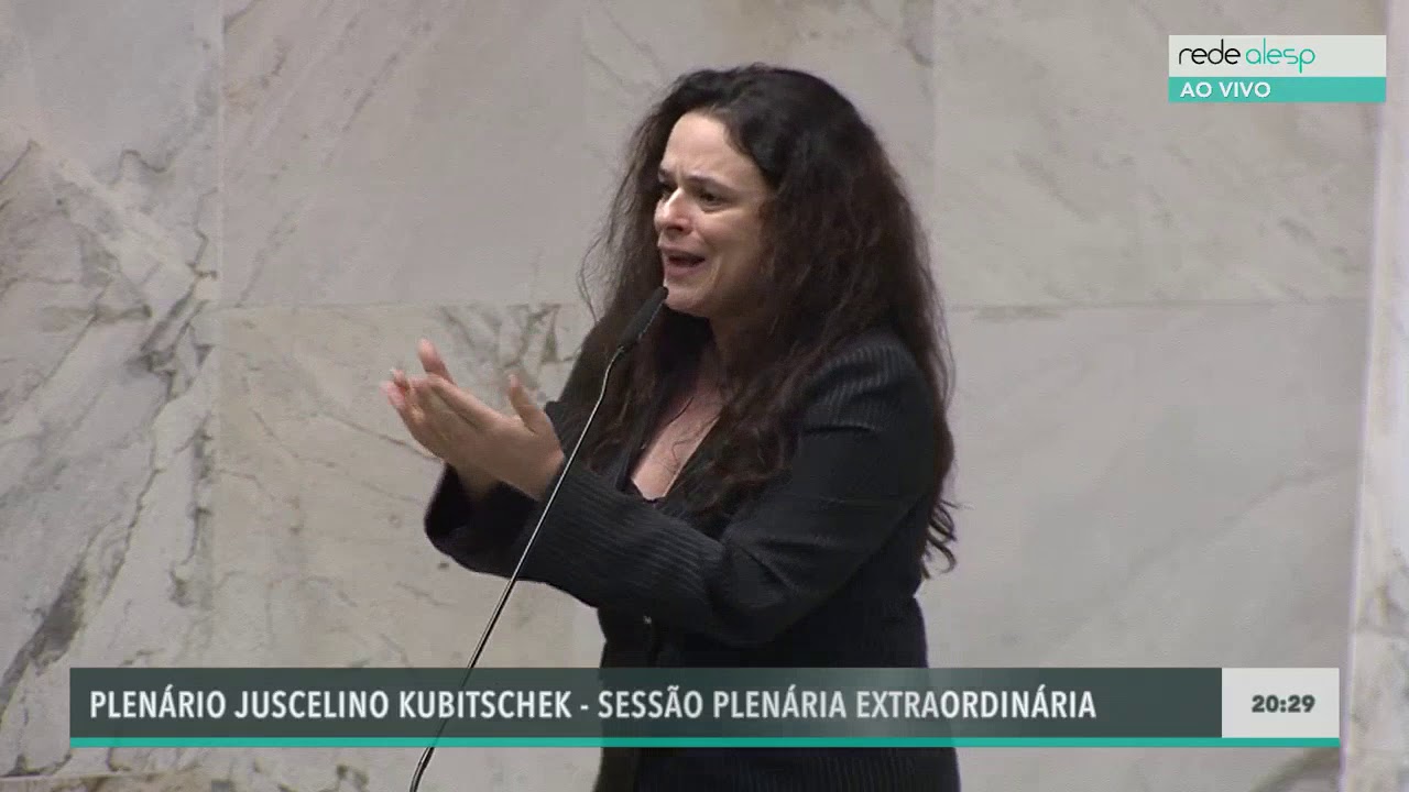 Janaina Paschoal se defende da pronuncia de Enio Tatto
