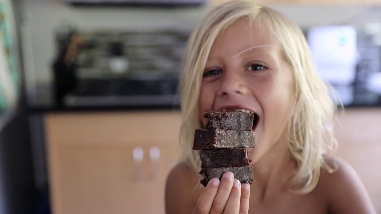 MAKE WELLE | Earthy Andy Fuels Her Family with WelleCo's NOURISHING PLANT PROTEIN
